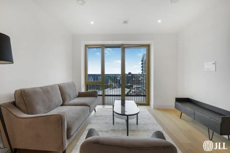 Capital Interchange Way Brentford TW8 - Photo 2