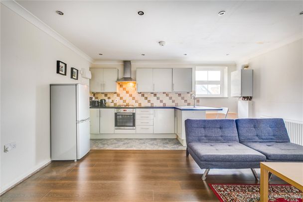 Salusbury Road, Queens Park, NW6, London - Photo 1