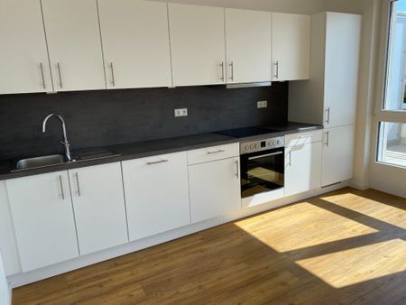 *WBS erforderlich!* Sonne pur! Moderne 3-Zimmer Wohnung mit EBK und Dachterrasse - Photo 5