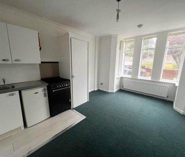 Studio to rent - Photo 4