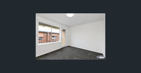 LOW MAINTENANCE - Photo 3