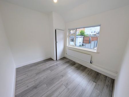 A 3 Bedroom Semi-Detached - Photo 2