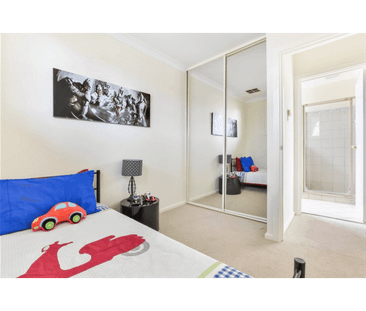 Stylish 3-Bedroom Unit in Prime Frewville Location - Photo 6