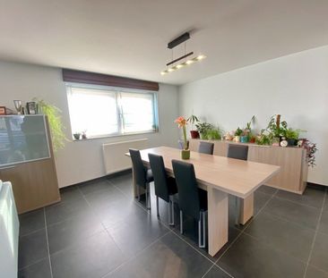 Hedendaagse bel-etagewoning met riante living en 3 slaapkamers - Photo 3