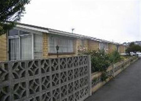 MODERN AND COMFORTABLE - Photo 4