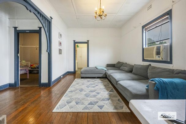 Central, Double Storey Family Home - Photo 1