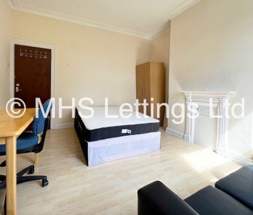 5 Bedroom Mid Terraced House for rent in Lucas Street - Photo 6
