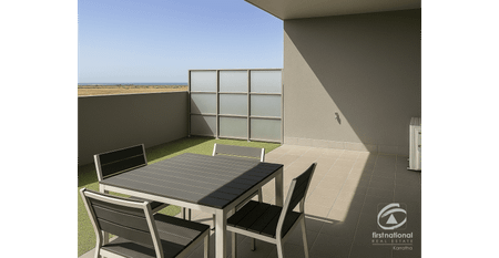 Executive Living ! - Photo 2