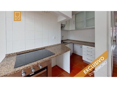Apartamento T3+1 em Lisboa - Photo 2