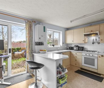 Vanguard Close, High Wycombe - Photo 3