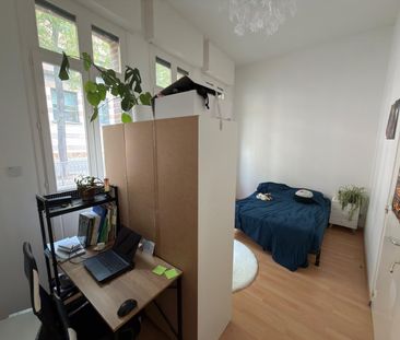 APPARTEMENT T2 MEUBLÉ PROCHE CENTRE VILLE ET FAC SAINT LEU - Photo 2