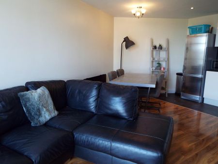 2 bedroom apartment to rent - Photo 3