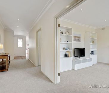 42 Robert Street, Bulleen - Photo 4