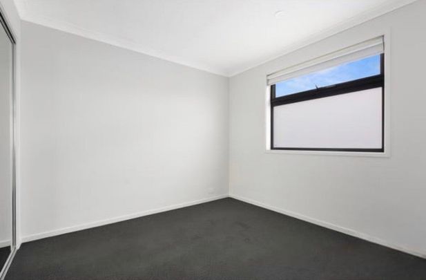 Clyde North - Photo 1