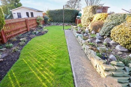 Hemswell Avenue - Photo 2