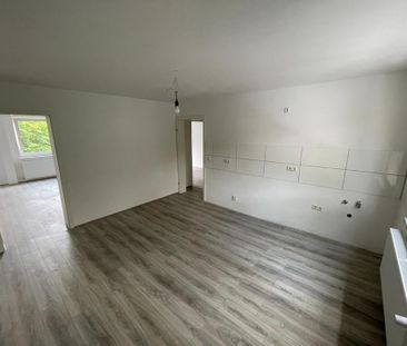 Helle, kernsanierte 2,5 Zimmer Wohnung in Gelsenkirchen mit Garte - Foto 1