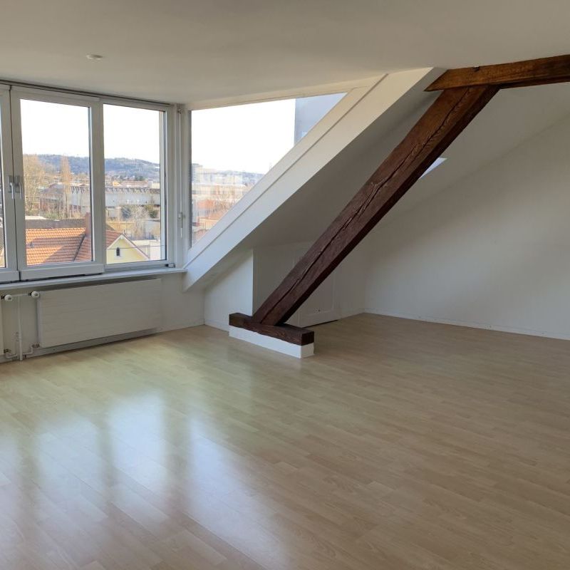 Grosszügige, helle 3½-Zimmer-Dachwohnung - Photo 1