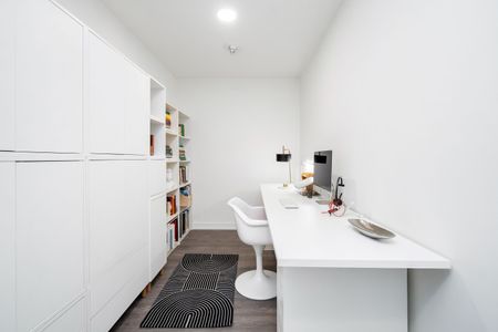 For Lease - 10 Wilby Crescent Unit# 2004, Toronto, Ontario - Photo 2