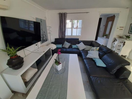 Alquiler Villa en Velerin, Estepona - Photo 1