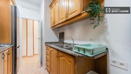 valencia, Valencian Community 46004 - Photo 2