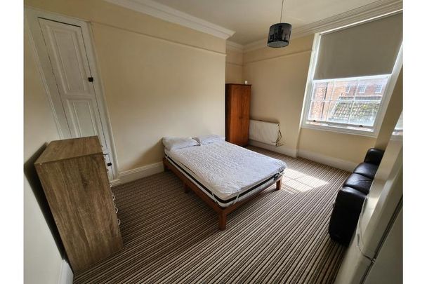 5 bedroom house share to rent - Photo 1