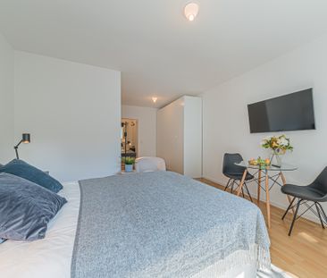 City-Residence: Schickes, neu möbliertes Apartment in bester Westen... - Photo 3