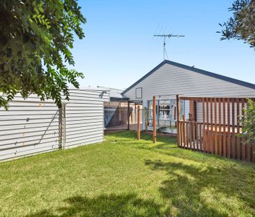 30 Edward Street, Rippleside - Photo 4