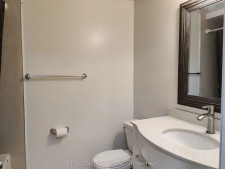 93 Southdale Drive #Upper - Photo 5