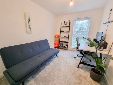 2 bed apartment to rent in Elm Road, Shirley, B90 - Photo 3