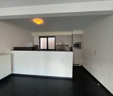 Ruim gerenoveerd appartement (GLV) met 2 slaapkamers - Foto 3