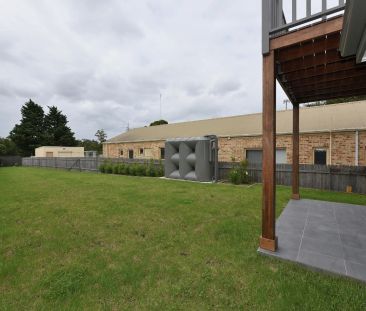 Well Appointed Duplex - Photo 4