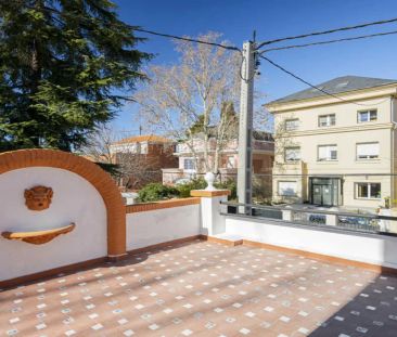 Room in a shared 17-bedroom apartment for rent in Vallehermoso - Foto 6