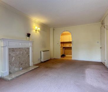 1 bedroom retirement property to rent - Photo 6