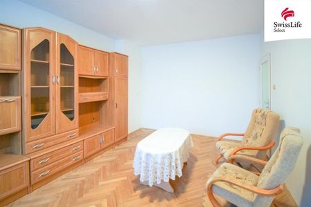 Pronájem bytu 2+1 55 m² - Fotografie 2