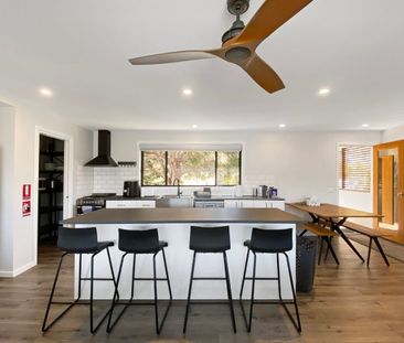 New Lakeside Home with Stunning Views. - Photo 6