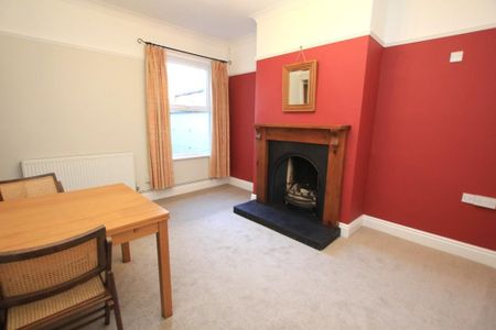 2 bedroom terraced house to rent - Photo 2