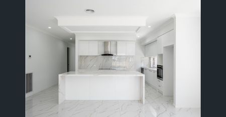 LUXURY LIVING IN SUNBURY - Photo 5