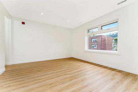 For Lease - 127 Victoria Avenue Unit# 10, Hamilton, Ontario - Photo 2