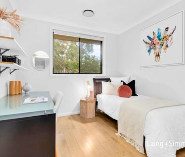 Modern townhouse with multiple living spaces - Photo 5