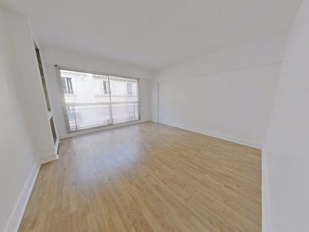 APPARTEMENT T3 A LOUER - PARIS 17EME ARRONDISSEMENT - 83.64 m - 2 536 € - Photo 4