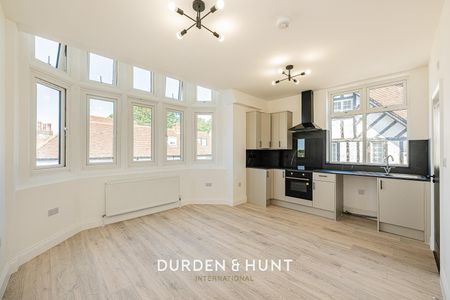 118 High Street, Ongar - Photo 3