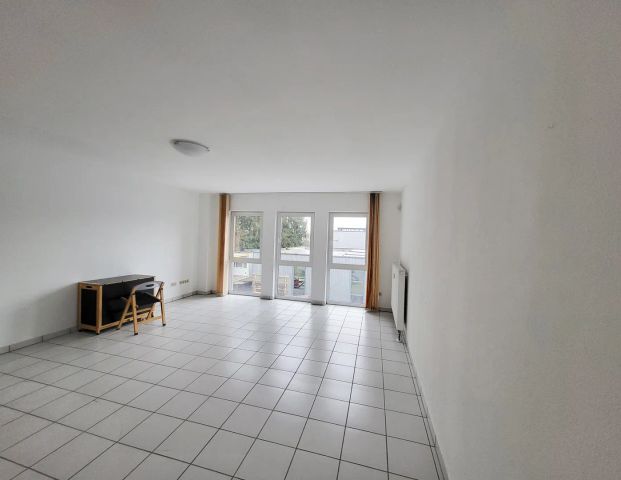 Optimal für Pendler - Helle Zweizimmerwohnung im Industriegebiet Montabaur! - Photo 1