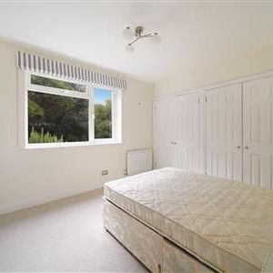 Maple Close, SW4 - Photo 1