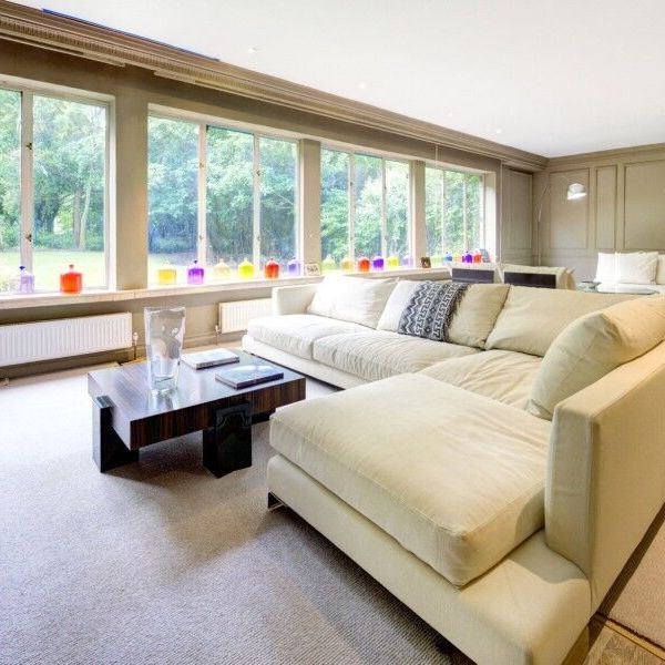 6 Bedroom House To Let - Photo 1