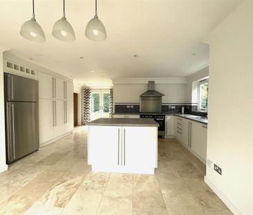 3 bedroom detached house to rent - Photo 6