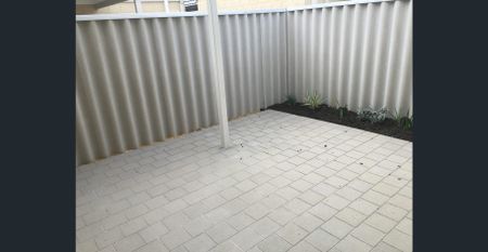 Large Private Family Home - Photo 5