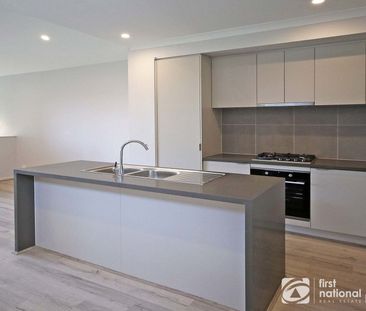 TOWNHOUSE - ELISTON ESTATE CLYDE - Photo 4