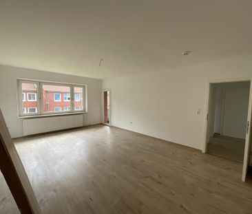 Renovierung befindet sich im Endspurt! Großzügige 2-Zimmer-Wohnung mit neuem Duschbad und Balkon! - Photo 5