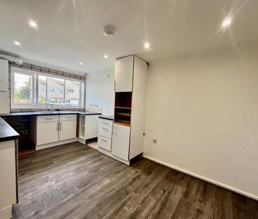 3 bedroom property to rent - Photo 3