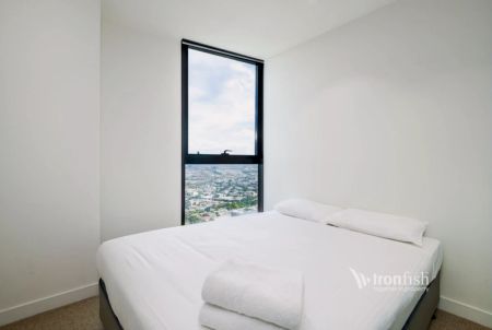 2 Bed, 1 Bath - Photo 4